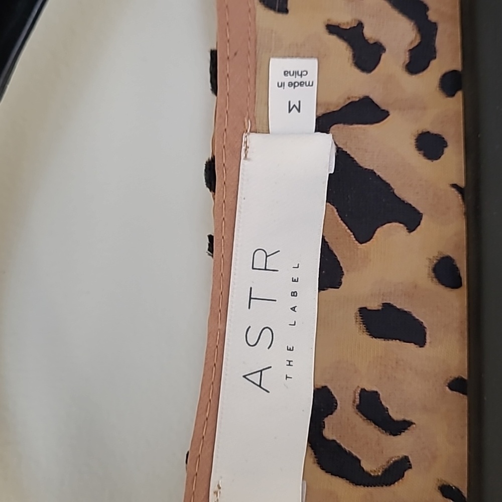 ASTR The Label Nikita Burnout Leopard Print Ruched Mini Dress Med NWT Mob Wife - Picture 4 of 14